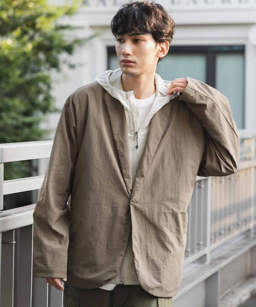 AMERICAN RAG CIE（アメリカンラグシー）の「ナイロンタッサーリラックスジャケット（テーラードジャケット・メンズ・ベージュ/ブラック・M/L）」の5枚目の写真