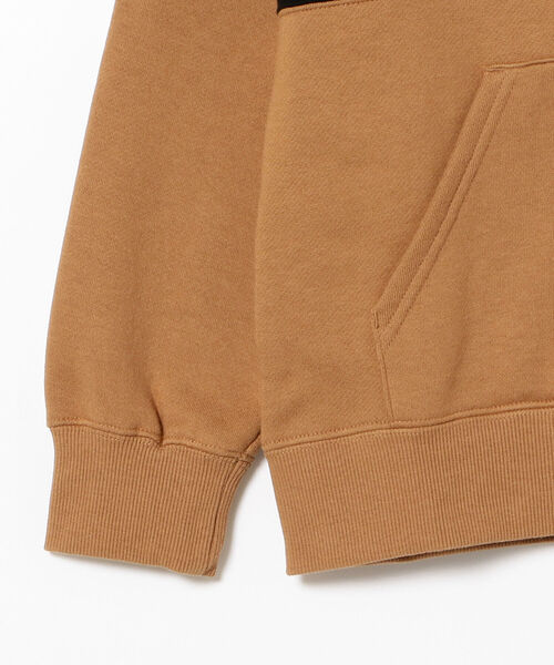 THE NORTH FACE（ザノースフェイス）の「THE NORTH FACE / スウェットロゴフーディー（100~150cm）（スウェット・キッズ・ブラウン系その他5/レッド系その他5・100/110/120/130/140/150）」の6枚目の写真