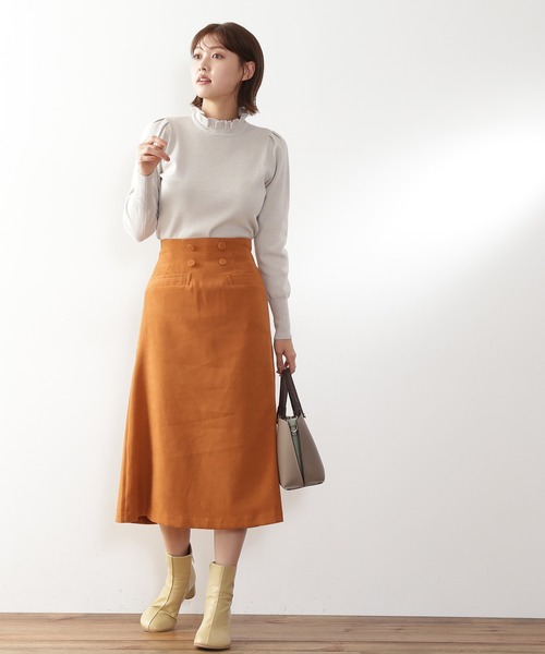 N.(N. Natural Beauty Basic)(エヌエヌナチュラルビューティーベーシック)の「◆フリルネック総針ニット(ニット/セーター・レディース・ライトグレー/ブラック/グリーン・MEDIUM)」の6枚目の写真