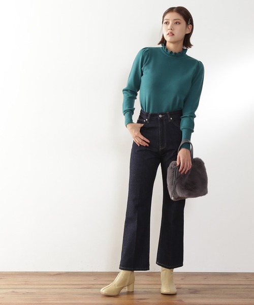 N.(N. Natural Beauty Basic)(エヌエヌナチュラルビューティーベーシック)の「◆フリルネック総針ニット(ニット/セーター・レディース・ライトグレー/ブラック/グリーン・MEDIUM)」の9枚目の写真