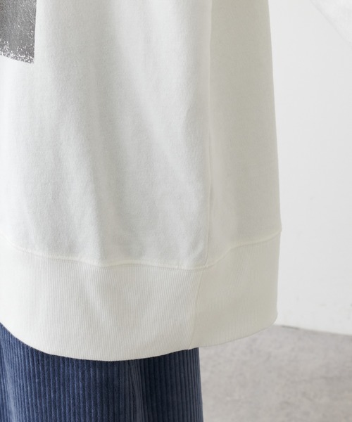 PUAL CE CIN（ピュアルセシン）の「フォトプリント×フロッキーロングスリーブ（Tシャツ/カットソー・レディース・ベージュ/オフホワイト・FREE）」の7枚目の写真