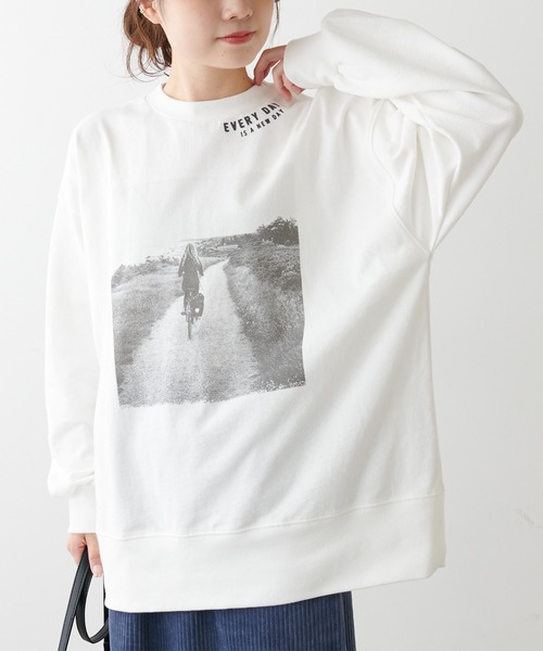 PUAL CE CIN（ピュアルセシン）の「フォトプリント×フロッキーロングスリーブ（Tシャツ/カットソー・レディース・ベージュ/オフホワイト・FREE）」の16枚目の写真