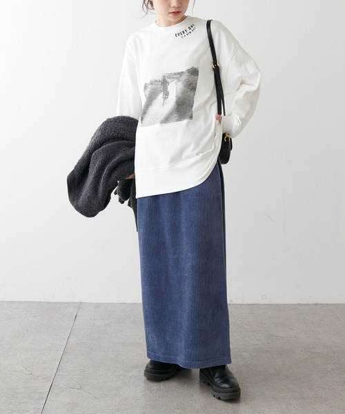 PUAL CE CIN（ピュアルセシン）の「フォトプリント×フロッキーロングスリーブ（Tシャツ/カットソー・レディース・ベージュ/オフホワイト・FREE）」の8枚目の写真