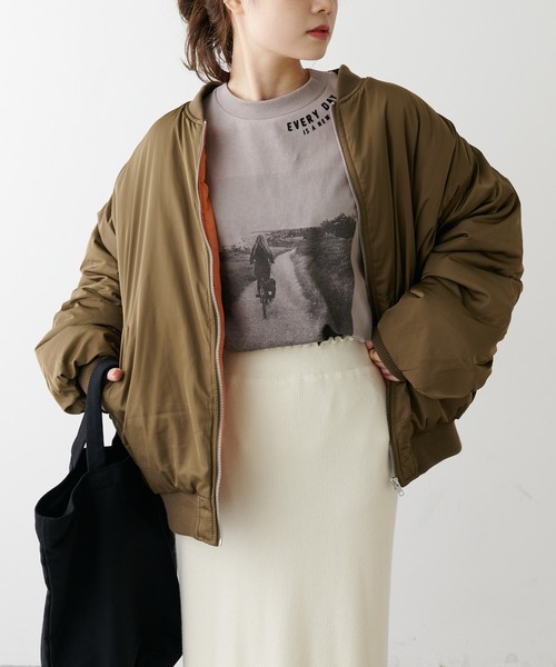 PUAL CE CIN（ピュアルセシン）の「フォトプリント×フロッキーロングスリーブ（Tシャツ/カットソー・レディース・ベージュ/オフホワイト・FREE）」の10枚目の写真