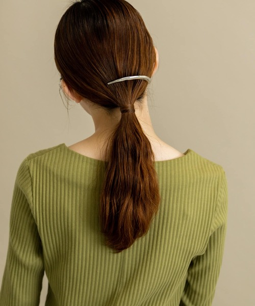 SMELLY(スメリー)の「カーブメタルコーム(その他ヘアアクセサリー・レディース・シルバー・-)」の8枚目の写真