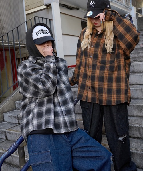 kutir(クティール)の「オンブレチェックネルシャツ(シャツ/ブラウス・メンズ・ブラウン/ブラック/ブルー・MEDIUM/LARGE)」の13枚目の写真