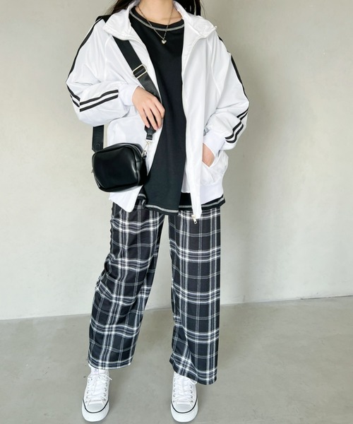Loueme(ルエム)の「【23S/S 春夏新作】サイドラインオーバーサイズブルゾン(ナイロンジャケット・レディース・ブラック/ピンク/ホワイト・FREE)」の15枚目の写真