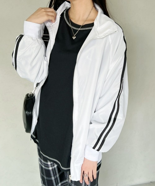 Loueme(ルエム)の「【23S/S 春夏新作】サイドラインオーバーサイズブルゾン(ナイロンジャケット・レディース・ブラック/ピンク/ホワイト・FREE)」の14枚目の写真