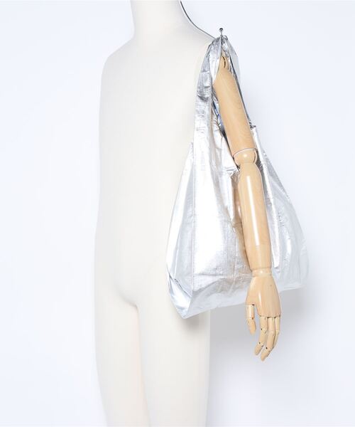 BAGGU（バグー）の「【BAGGU/バグゥ】STANDARD BAGGU メタリック（エコバッグ/サブバッグ・レディース・シルバー/ピンク・FREE）」の15枚目の写真