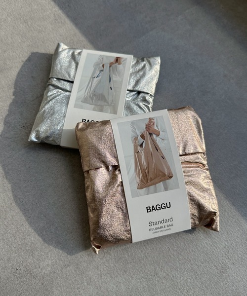 BAGGU（バグー）の「【BAGGU/バグゥ】STANDARD BAGGU メタリック（エコバッグ/サブバッグ・レディース・シルバー/ピンク・FREE）」の5枚目の写真