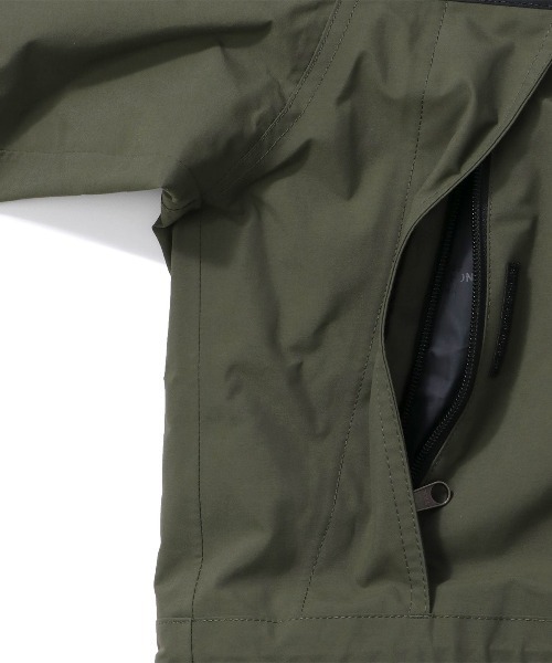 THE NORTH FACE(ザノースフェイス)の「THE NORTH FACE Mountain Light Jacket マウンテンライトジャケット(メンズ)(その他アウター・メンズ・ゴールド/ブラック/オリーブ・LARGE/SMALL/MEDIUM/X-LARGE)」の9枚目の写真