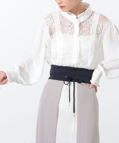 Settimissimo（セッティミッシモ）の「フロントレース切替デザインブラウス（シャツ/ブラウス・レディース・ホワイト/ブラック/イエロー×グリーン・FREE）」の2枚目の写真