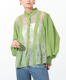 フロントレース切替デザインブラウス