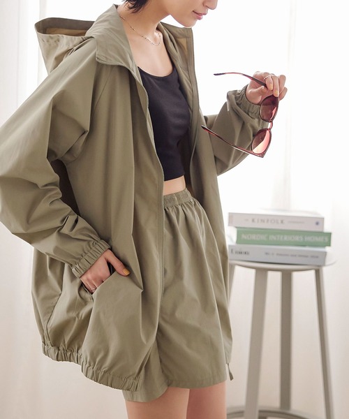 KOBE LETTUCE（コウベレタス）の「水陸両用 UVカットフルジップパーカー（パーカー・レディース・タン/オフホワイト/ブラック/ライトカーキ/ライトベージュ/ネイビー・FREE）」の6枚目の写真