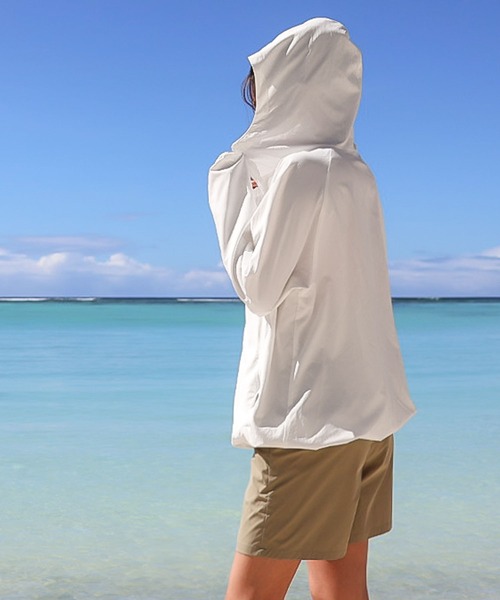 KOBE LETTUCE（コウベレタス）の「水陸両用 UVカットフルジップパーカー（パーカー・レディース・タン/オフホワイト/ブラック/ライトカーキ/ライトベージュ/ネイビー・FREE）」の18枚目の写真