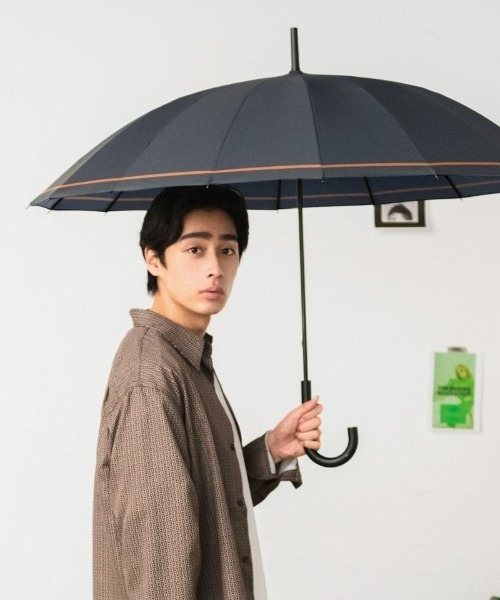 Wpc.（ダブリュピーシー）の「Wpc./ダブリュピーシー 長傘 UNISEX 16K アンブレラ UX02-078-001（長傘・メンズ・ベージュ/グレー/カーキ/ブラック/ブラック×グレー/チャコール・60cm）」の4枚目の写真