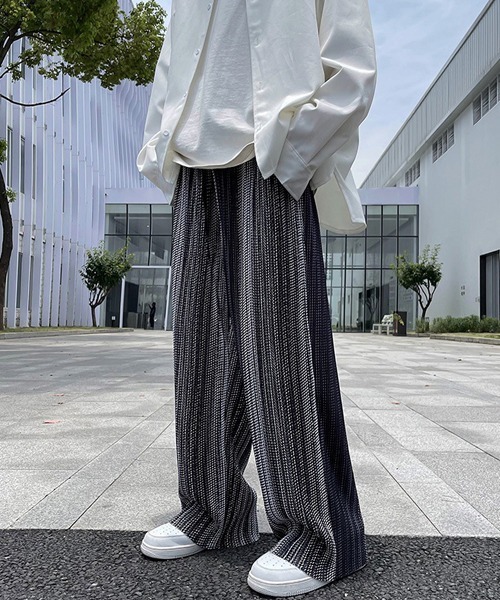 Ressaca（レサーカ）の「グラデーションストライプ ワイドシルエット プリーツイージーパンツ（その他パンツ・メンズ・ブラウン/ブラック・M/L/XL）」の2枚目の写真