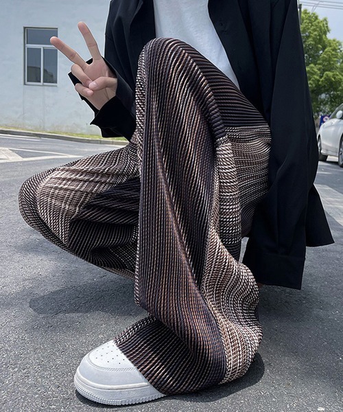 Ressaca（レサーカ）の「グラデーションストライプ ワイドシルエット プリーツイージーパンツ（その他パンツ・メンズ・ブラウン/ブラック・M/L/XL）」の8枚目の写真