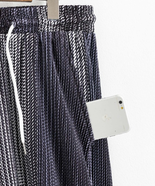 Ressaca（レサーカ）の「グラデーションストライプ ワイドシルエット プリーツイージーパンツ（その他パンツ・メンズ・ブラウン/ブラック・M/L/XL）」の19枚目の写真