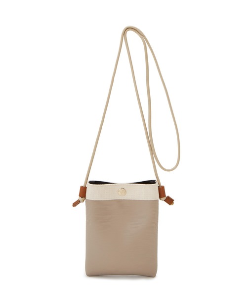 Breath TOPKAPI（ブレストプカピ）の「【VERY11月号掲載】【Breath TOPKAPI/ブレス トプカピ】 RIPPLE リプル スリム サコッシュ スマホショルダー（ショルダーバッグ・レディース・ライトカーキ/ブラック/クリーム/ベージュ系その他2/グレイッシュベージュ/オフホワイト/カーキブラウン/チャコールグレー/ベージュ系その他5/ライトベージュ/ピンク/アイボリー/ベージュ系その他・FREE）」の19枚目の写真