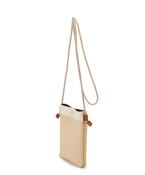 Breath TOPKAPI（ブレストプカピ）の「【VERY11月号掲載】【Breath TOPKAPI/ブレス トプカピ】 RIPPLE リプル スリム サコッシュ スマホショルダー（ショルダーバッグ・レディース・ライトカーキ/ブラック/クリーム/ベージュ系その他2/グレイッシュベージュ/オフホワイト/カーキブラウン/チャコールグレー/ベージュ系その他5/ライトベージュ/ピンク/アイボリー/ベージュ系その他・FREE）」の22枚目の写真