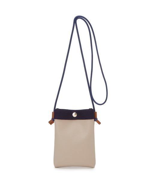 Breath TOPKAPI（ブレストプカピ）の「【VERY11月号掲載】【Breath TOPKAPI/ブレス トプカピ】 RIPPLE リプル スリム サコッシュ スマホショルダー（ショルダーバッグ・レディース・ライトカーキ/ブラック/クリーム/ベージュ系その他2/グレイッシュベージュ/オフホワイト/カーキブラウン/チャコールグレー/ベージュ系その他5/ライトベージュ/ピンク/アイボリー/ベージュ系その他・FREE）」の18枚目の写真