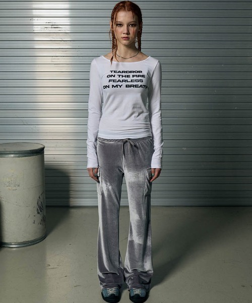 runningHIGH(ランニングハイ)の「A'GEM/9 × .kom『runningHIGH/ランニングハイ』LETTERING SLIM L/S TEE/レタリング スリム ロングスリーブカットソー(Tシャツ/カットソー・レディース・ブラック/ホワイト/チャコールグレー/ライトパープル/ブラウン/グリーン/イエロー/グレー・FREE)」の11枚目の写真