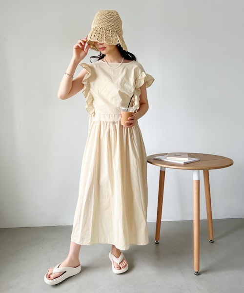 CLEA(クレア)の「2WAYベスト付きギャザーコットンキャミワンピース(ワンピース・レディース・アイボリー/ベージュ/ブラック・FREE)」の21枚目の写真