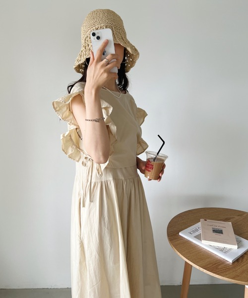 CLEA(クレア)の「2WAYベスト付きギャザーコットンキャミワンピース(ワンピース・レディース・アイボリー/ベージュ/ブラック・FREE)」の13枚目の写真