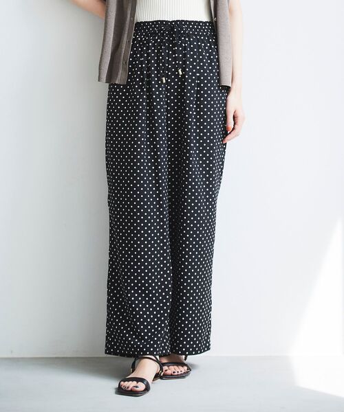 le.coeur blanc(ルクールブラン)の「ドットプリントイージーパンツ(その他パンツ・レディース・ブラック系その他/ブラウン系その他3・38)」の2枚目の写真