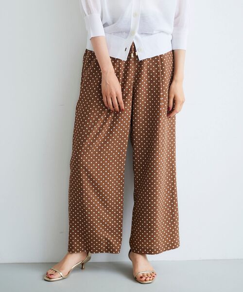 le.coeur blanc(ルクールブラン)の「ドットプリントイージーパンツ(その他パンツ・レディース・ブラック系その他/ブラウン系その他3・38)」の1枚目の写真
