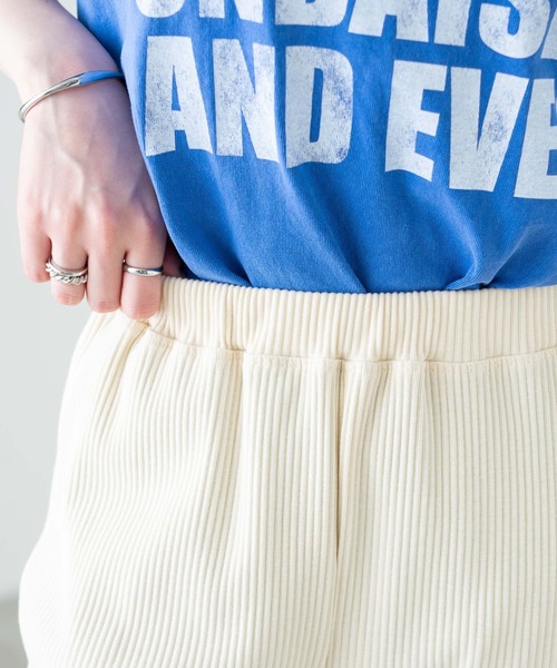 WEGO(ウィゴー)の「WEGO/カラーリブイージーフレアパンツ(スウェットパンツ・レディース・ブラック/アイボリー/杢グレー・FREE)」の4枚目の写真