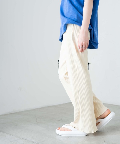 WEGO(ウィゴー)の「WEGO/カラーリブイージーフレアパンツ(スウェットパンツ・レディース・ブラック/アイボリー/杢グレー・FREE)」の16枚目の写真