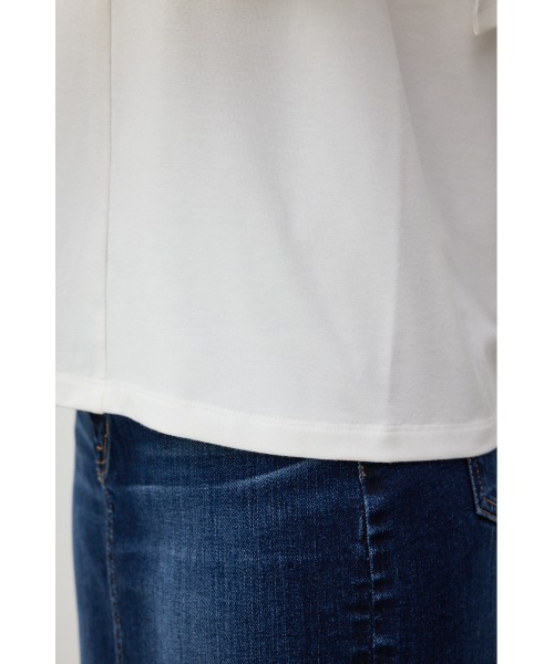 AZUL by moussy(アズールバイマウジー)の「PANEL SLEEVE CUT TOPS/パネルスリーブカットトップス(Tシャツ/カットソー・レディース・ブラック/オフホワイト/ブルー/ダークオレンジ・SMALL/MEDIUM)」の6枚目の写真