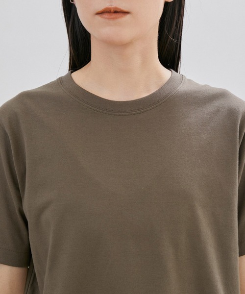 SALON adam et rope'（サロン アダム エ ロペ）の「GOOD LUCK COMES T/刺繍入りクルーネックTシャツ（Tシャツ/カットソー・レディース・ベージュ/オフホワイト/カーキ・FREE）」の5枚目の写真