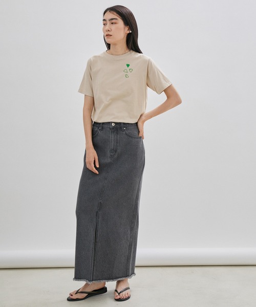 SALON adam et rope'（サロン アダム エ ロペ）の「GOOD LUCK COMES T/刺繍入りクルーネックTシャツ（Tシャツ/カットソー・レディース・ベージュ/オフホワイト/カーキ・FREE）」の14枚目の写真