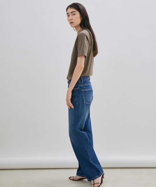 SALON adam et rope'（サロン アダム エ ロペ）の「GOOD LUCK COMES T/刺繍入りクルーネックTシャツ（Tシャツ/カットソー・レディース・ベージュ/オフホワイト/カーキ・FREE）」の19枚目の写真