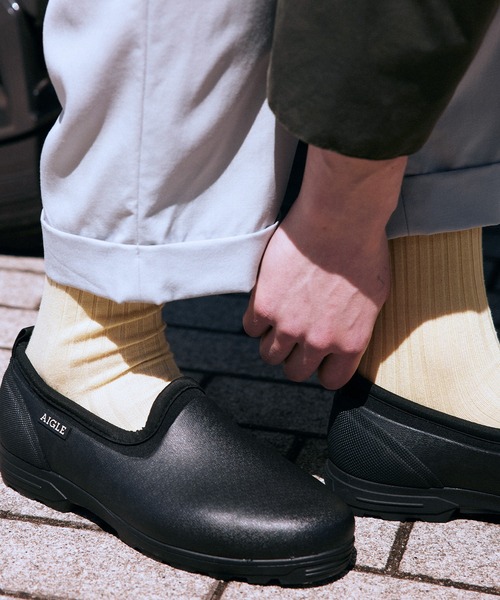 AIGLE 黒 防水スリッポンシューズ 全天候対応 防水 レスフォー2 クロッグ /スリッポン（レイン