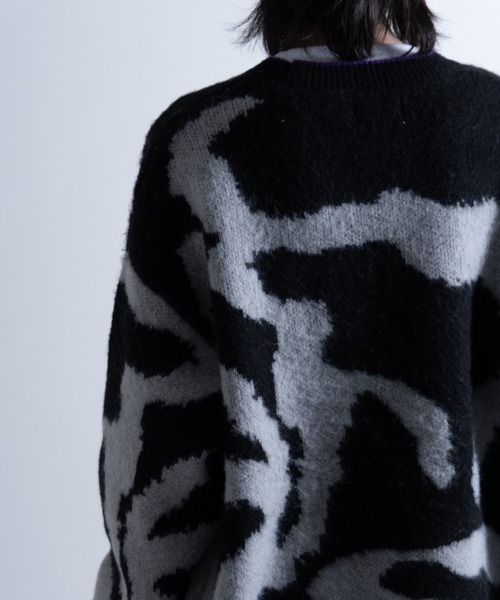 NYLAUS(ナイラス)の「Mohair Like Whole Pattern Loose Knit Sweater / モヘアライク 総柄 ルーズ ニットセーター(ニット/セーター・メンズ・ブラック系/グレー系/パープル系・M/L)」の8枚目の写真