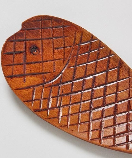 TODAY'S SPECIAL（トゥデイズスペシャル）の「おさかなしゃもじ/345897（キッチンツール・レディース・ウッド・MEDIUM）」の2枚目の写真