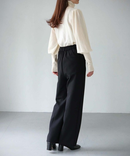 cheriella(シェリエラ)の「【cheriella】WEB限定サスティナブルパフスリーブニット(ニット/セーター・レディース・ブラック/アイボリー/グリーン/ワインレッド/ブルー・M)」の11枚目の写真