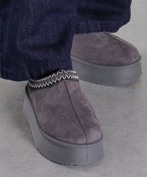 Dedes（デデス）の「厚底 ファースリッポン ムートンショートブーツ (6360)(6361)(6362)(6366)/Dedes（ブーツ・レディース・グレー系2/ブラウン系6/グレー/ブラック系1/グレー系1/ブラック/ブラウン系2/グレー系6/ブラウン/ブラック系6/ブラック系2/ブラウン系1/ベージュ系1/ベージュ/ベージュ系6/ベージュ系2・40/44/36/42/38/34）」の6枚目の写真