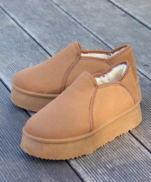 Dedes（デデス）の「厚底 ファースリッポン ムートンショートブーツ (6360)(6361)(6362)(6366)/Dedes（ブーツ・レディース・グレー系2/ブラウン系6/グレー/ブラック系1/グレー系1/ブラック/ブラウン系2/グレー系6/ブラウン/ブラック系6/ブラック系2/ブラウン系1/ベージュ系1/ベージュ/ベージュ系6/ベージュ系2・40/44/36/42/38/34）」の9枚目の写真