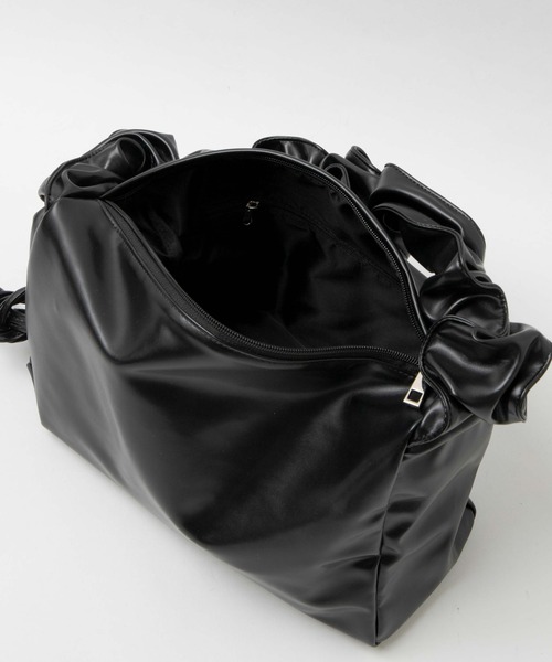 WEGO(ウィゴー)の「WEGO/ドロストギャザーショルダーバッグ(ショルダーバッグ・レディース・ブラック/オフホワイト/シルバー/ブラック系その他・FREE)」の12枚目の写真