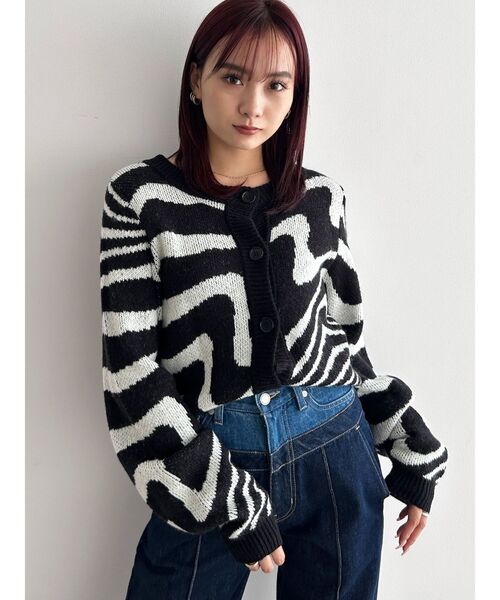 EMODA(エモダ)の「ツートーンゼブラカーディガン(カーディガン/ボレロ・レディース・ブラック/ミント/ブラウン・FREE)」の4枚目の写真