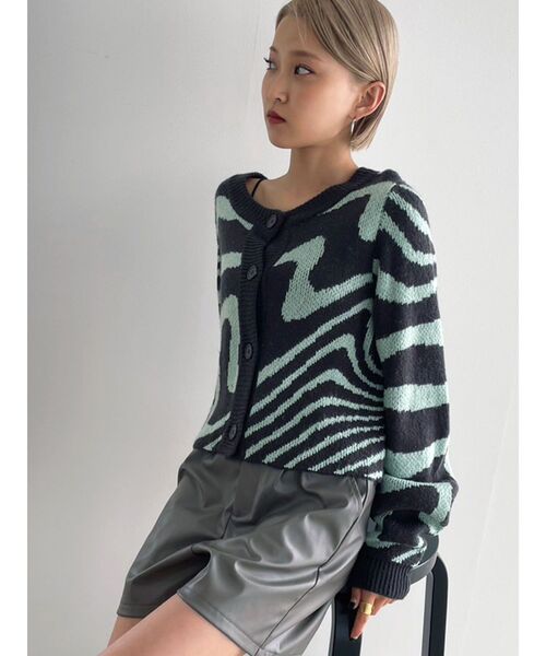 EMODA(エモダ)の「ツートーンゼブラカーディガン(カーディガン/ボレロ・レディース・ブラック/ミント/ブラウン・FREE)」の13枚目の写真