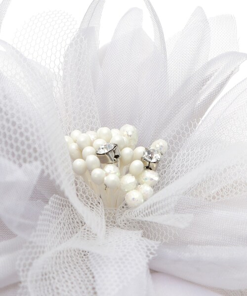 INDIVI（インディヴィ）の「【セレモニーにおすすめ！】フラワーコサージュ（ブローチ/コサージュ・レディース・ライトグレー/ブルー系その他/ベビーピンク・00）」の7枚目の写真