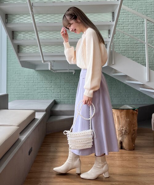 couture brooch(クチュールブローチ)の「◆【もちもちの肌触り】アラン柄×片畦 飾り釦ニット(ニット/セーター・レディース・ライトグレー/グリーン系/ピンク系/アイボリー・38/42)」の10枚目の写真