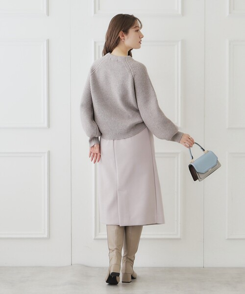 couture brooch(クチュールブローチ)の「◆【もちもちの肌触り】アラン柄×片畦 飾り釦ニット(ニット/セーター・レディース・ライトグレー/グリーン系/ピンク系/アイボリー・38/42)」の14枚目の写真