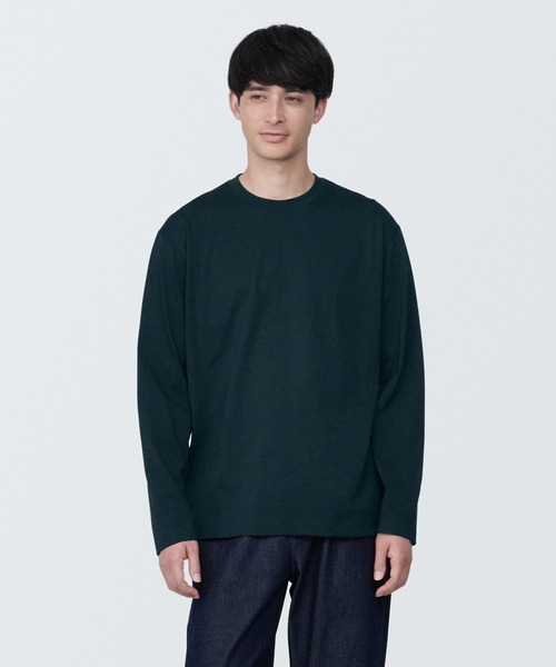 無印良品(ムジルシリョウヒン)の「紳士 天竺編みクルーネック長袖Tシャツ(Tシャツ/カットソー・メンズ・ホワイト/ネイビー系/ブラック/スモーキーグリーン系/グレー/ブルー系1/イエロー系3/スモークピンク・M/S/XL/L)」の5枚目の写真